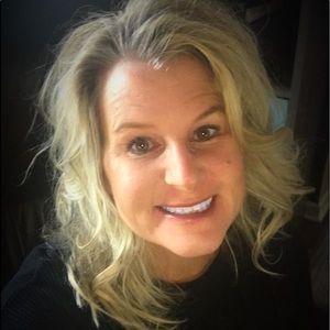 Meet your Posher, Pam